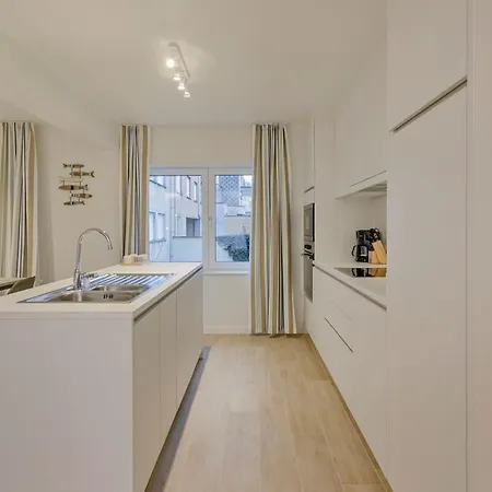 Huswell - Stunning At The Beachfront Of * De Haan